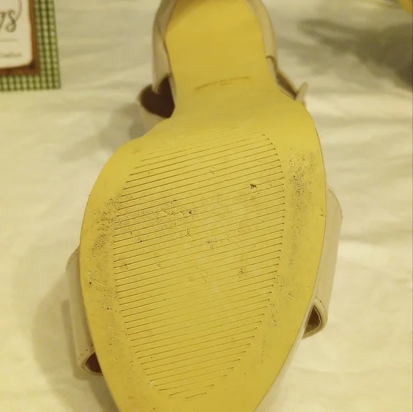 Penny Loves Kenny Heels - Picture 5 of 11